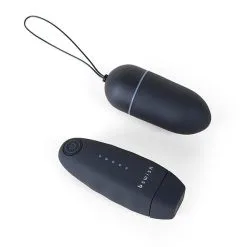 B Swish Bnaughty Classic Unleashed Vibrerend Eitje Zwart