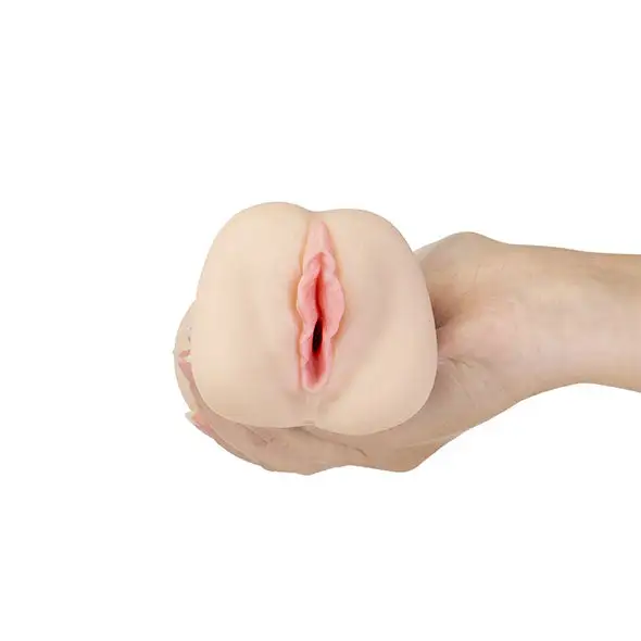 CutiePies Intern Ivana Vagina Met Vibrator - Image 3